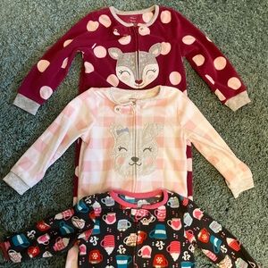 (3) Carter’s Footed Sleepers